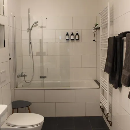 Grosse Gruppen Und Familien Aufgepasst! - Muenster! Apartment *